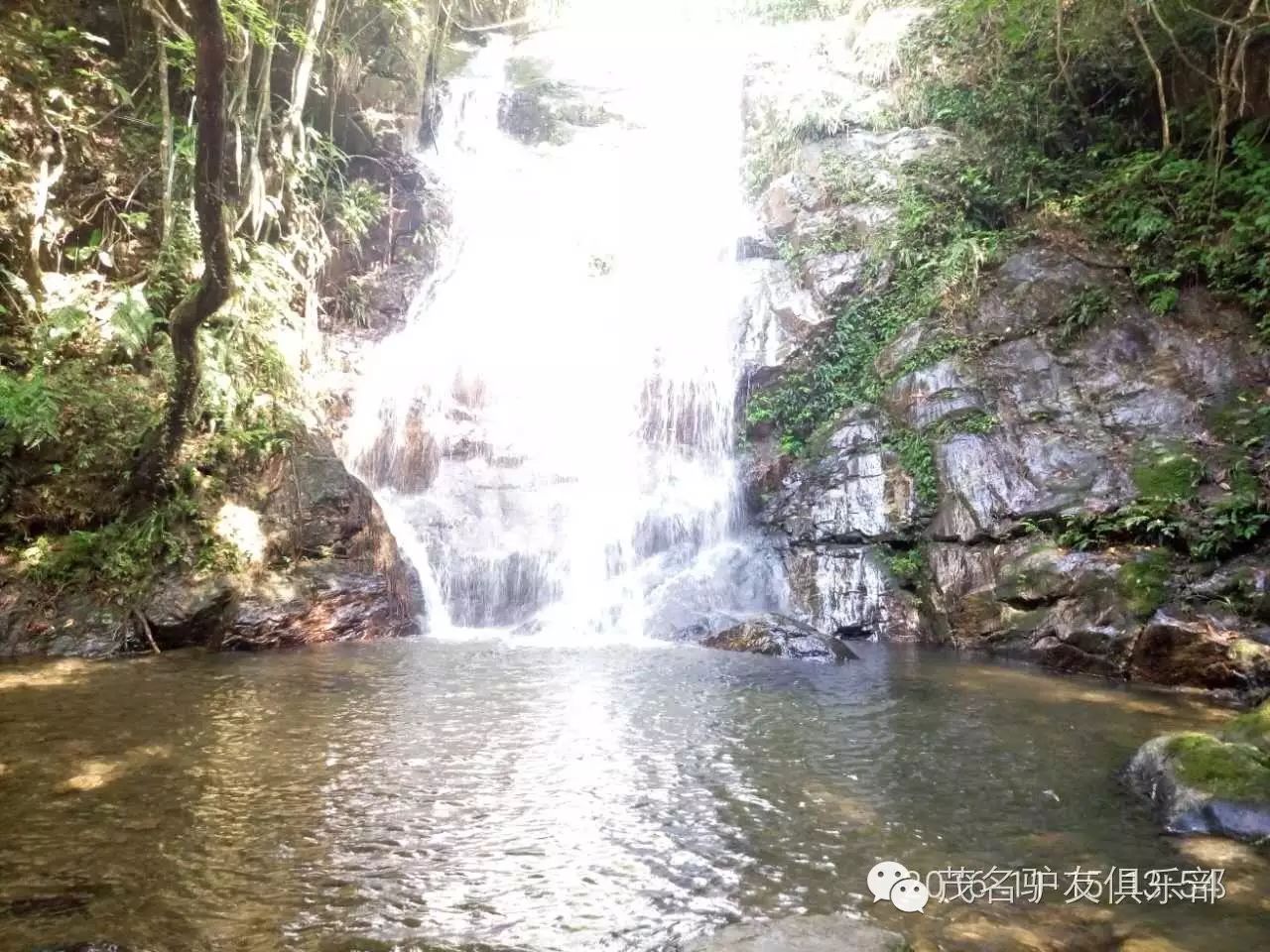 重阳节出游:100元罗定龙湾生态旅游区赏壮观瀑布群,古