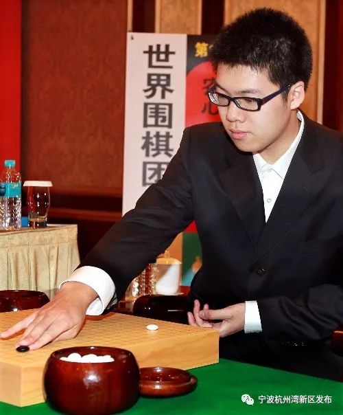 11月1日,柯洁,时越等8位围棋世界冠军将齐聚宁波杭州湾新区,一场巅峰