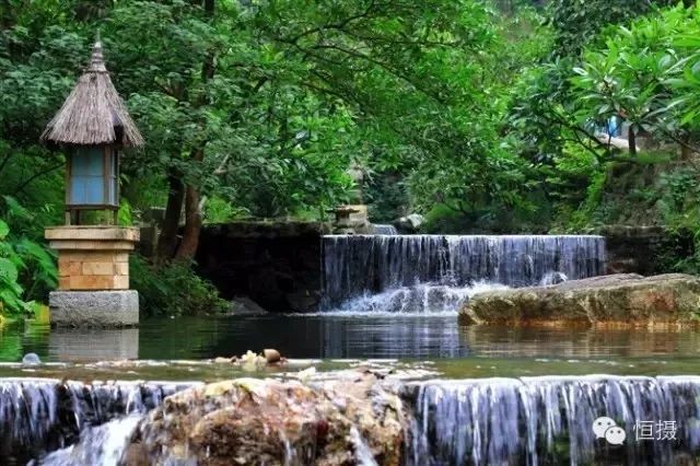 新兴藏佛坑,位于新兴县六祖镇寺田村东侧,距省级龙山温泉旅游度假区约