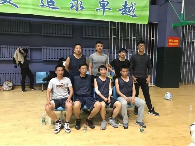 hittheball篮球对抗赛复活投票