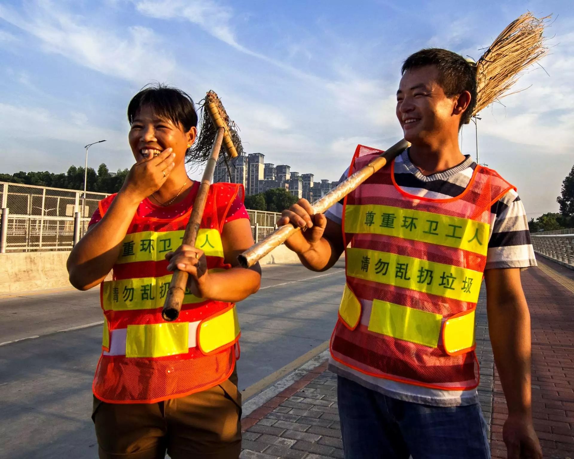 致敬环卫工人