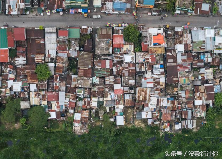 菲律宾马尼拉400万居民蜗居贫民窟