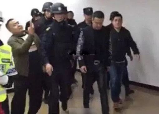 杨坤曾因吸毒被抓那些年他是得罪了谁啊