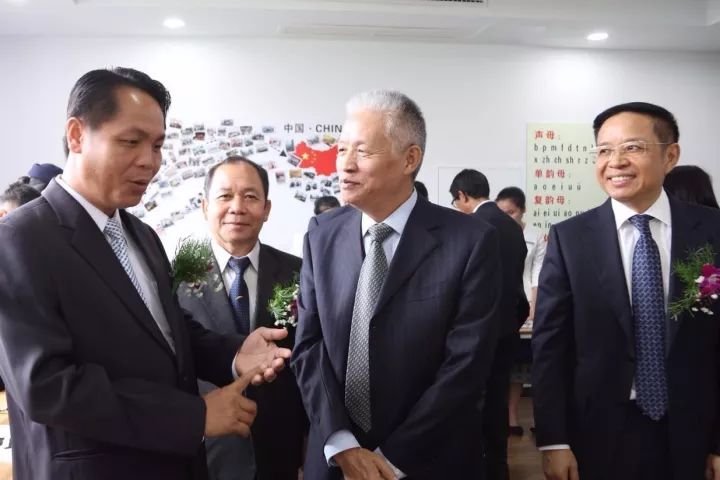 教育司副司长本朋,浙江省政府参事,浙江省教育国际交流协会会长蒋胜祥