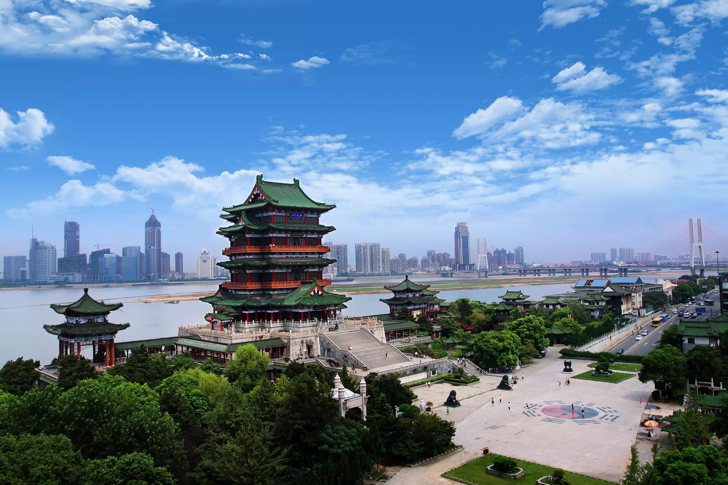 中国最美的小城，84年前从安徽划到江西，还是朱熹老家|婺源|油菜花|徽州_新浪新闻