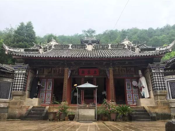 契丹古镇七,甸阳长官司位于四大山羊角峻岭,建立于元代时期.