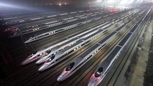 中国高铁运营速度也是世界第一.