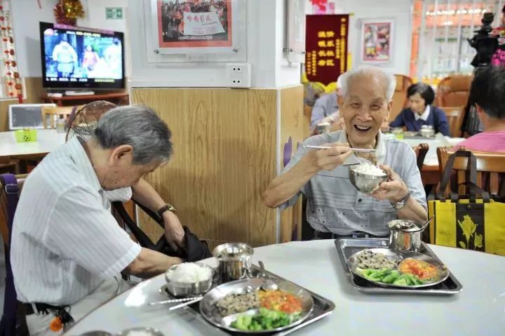 老年人口味_老年性痴呆,你滚开 有多远滚多远(3)