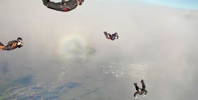 wingsuit flying 鸟人飞行