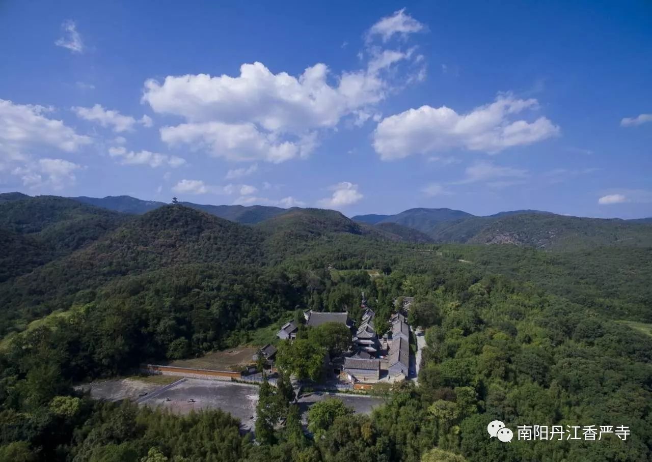 感恩重阳节万政香严寺景区邀你登高山赏香严美景60岁以上老人重阳节