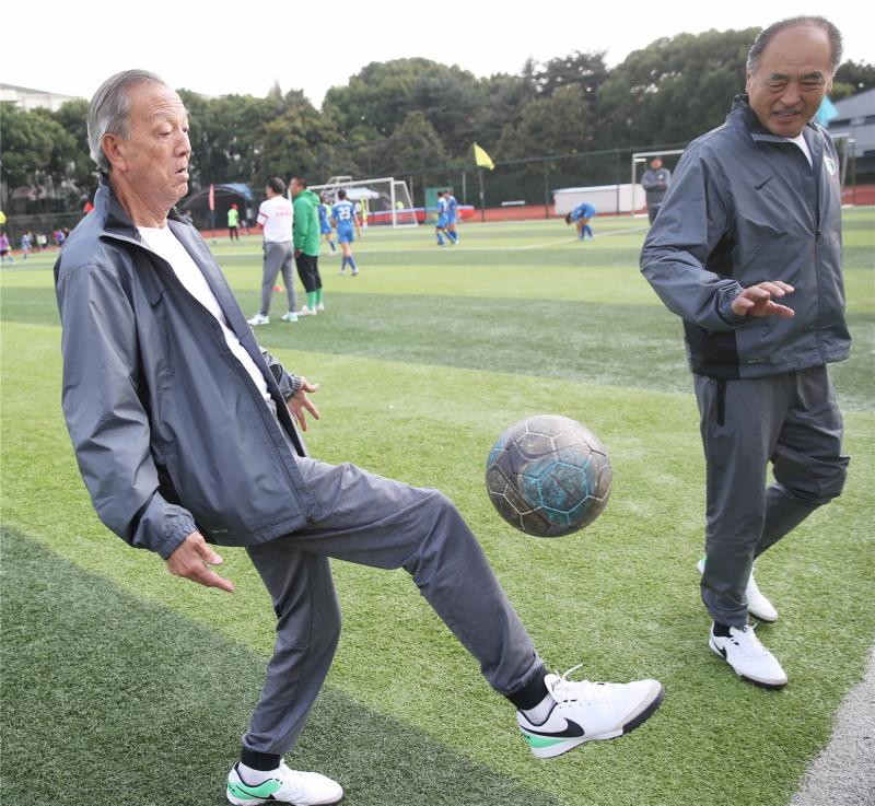 王俊生,范志毅等撑起"名宿辅导团—上海足协改革