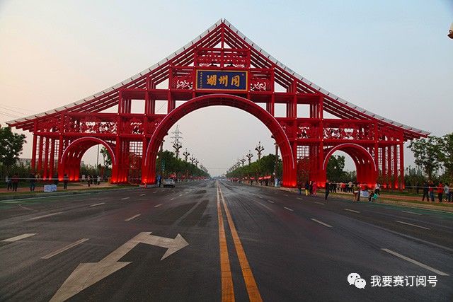 健康跑从同州里广场开跑,沿湖堤路,同州湖西路,同州湖北路,大华路,湖