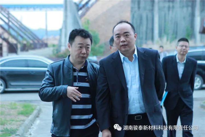 怀化企业建行怀化市分行党委书记行长王中魁骏泰科技调研