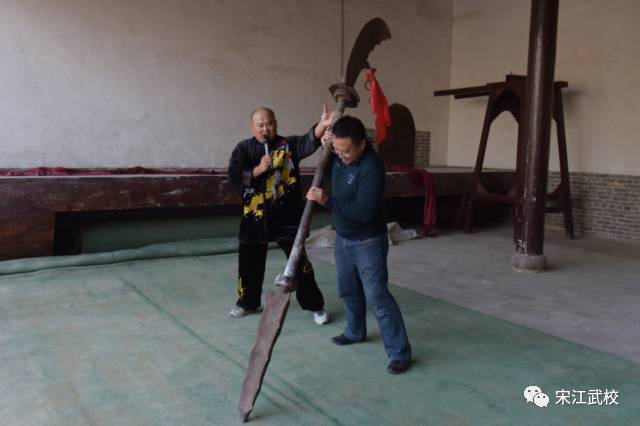 狗娃大剧场——天地武魂由宋江武校重刀队带来的重刀表演,以及狗娃