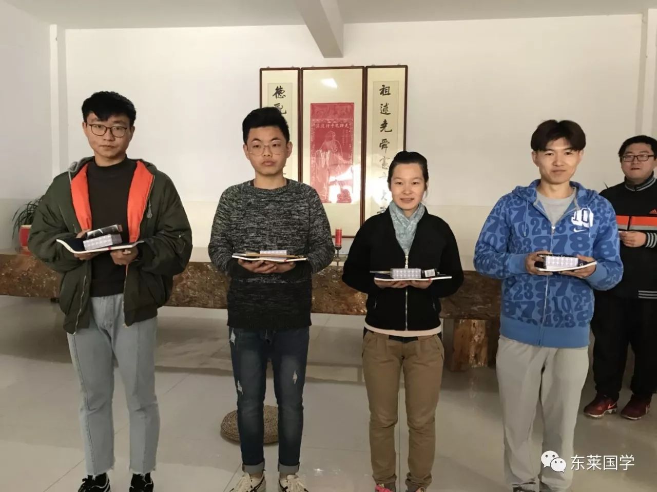 前言 ·书法是中华民族传统的文化瑰宝,"书乃心画".