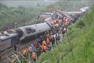 【热点消防】台铁今年第六次发生列车脱轨事故