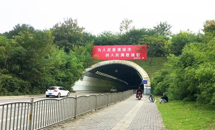 淮南马拉松赛路过的风景是这样的… 市体育文化中心 隧道 经过 洞山