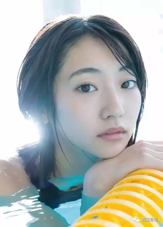 武田玲奈,一个1997年出生的小姐姐,很嫩,真的很嫩!