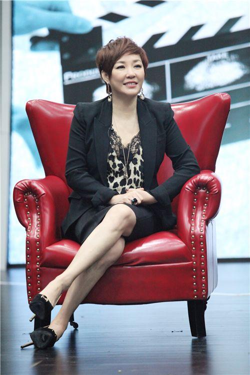 李静,1970年6月24日出生于河北省张家口市,中国电视节目主持人,乐蜂网