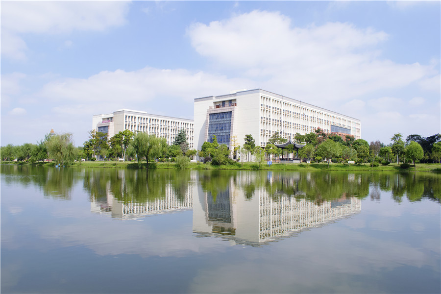 青影| 扬州大学"美丽大礼包"已送到,请您查收.