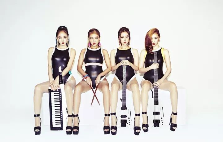 wonder girls- tell me>& nobody>kara- mr.>f.