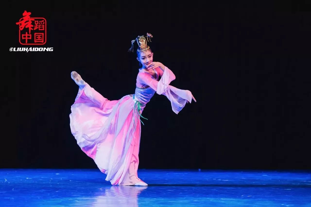 沈阳音乐学院附属中等舞蹈学校中国舞学科2012级毕业生舞蹈专场晚会