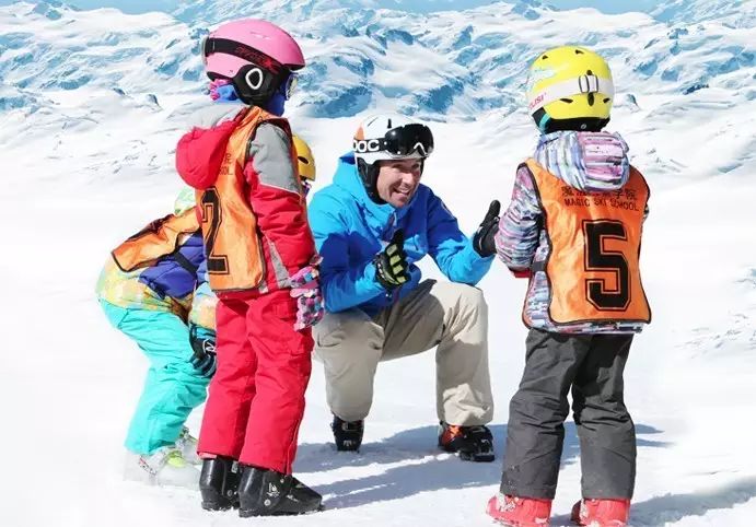 谈球吧体育滑雪的英语_滑雪的英语单词怎么写(图5)