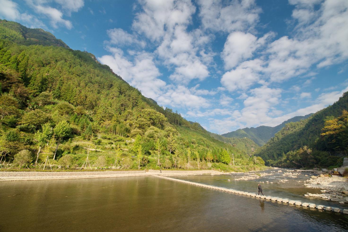 畲乡景宁旅游:家地首届割蜜节 引爆甜蜜热潮