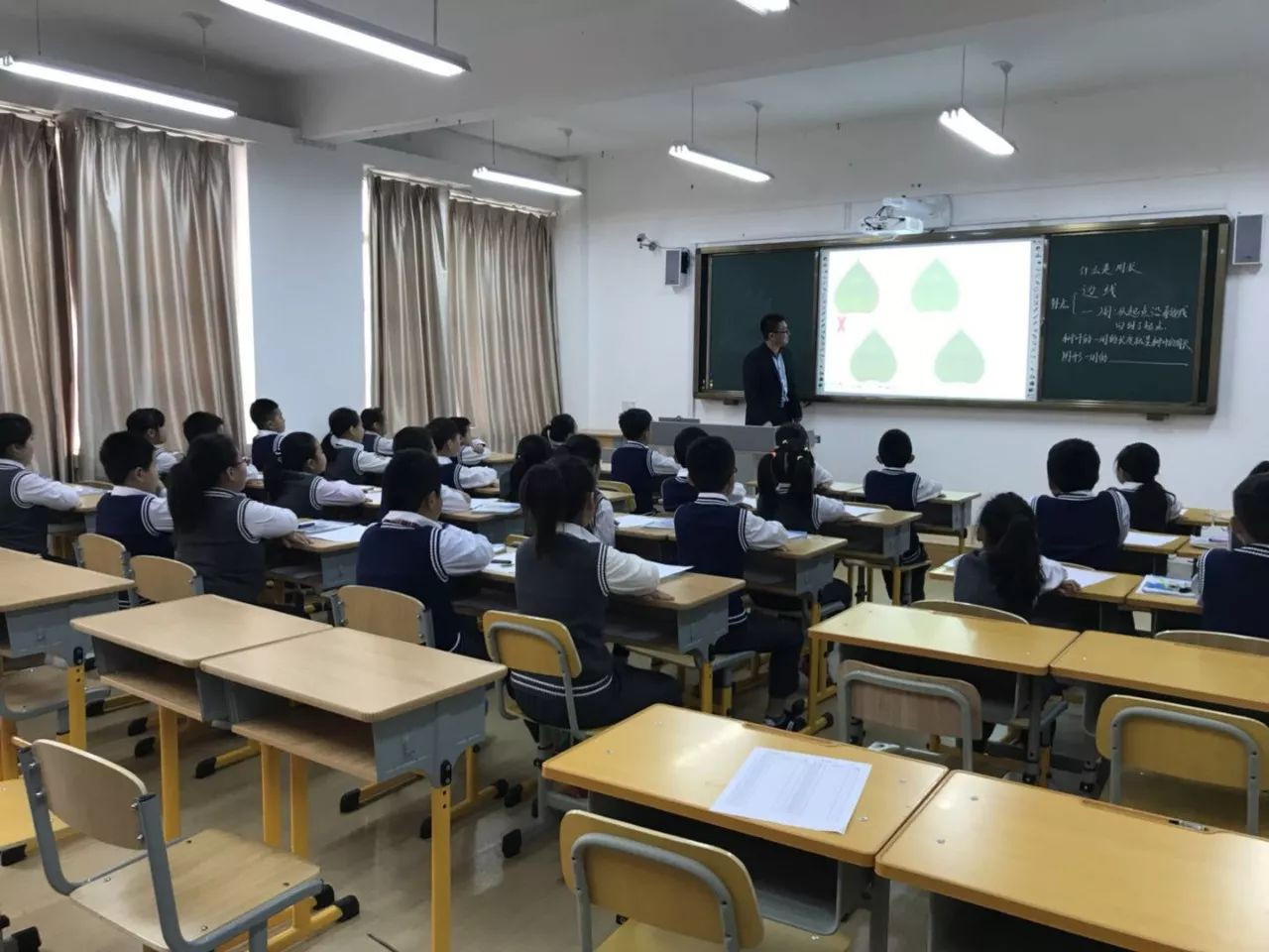 本届青年教师高品质课堂教学大赛活动在北京小学华润海中国分校成功