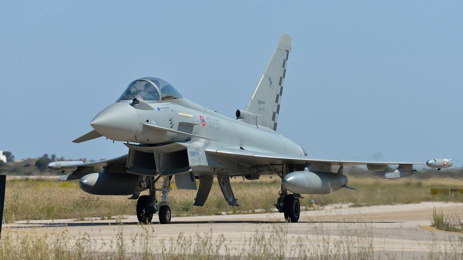 面条国的大杀器!意大利空军的台风多用途战斗机
