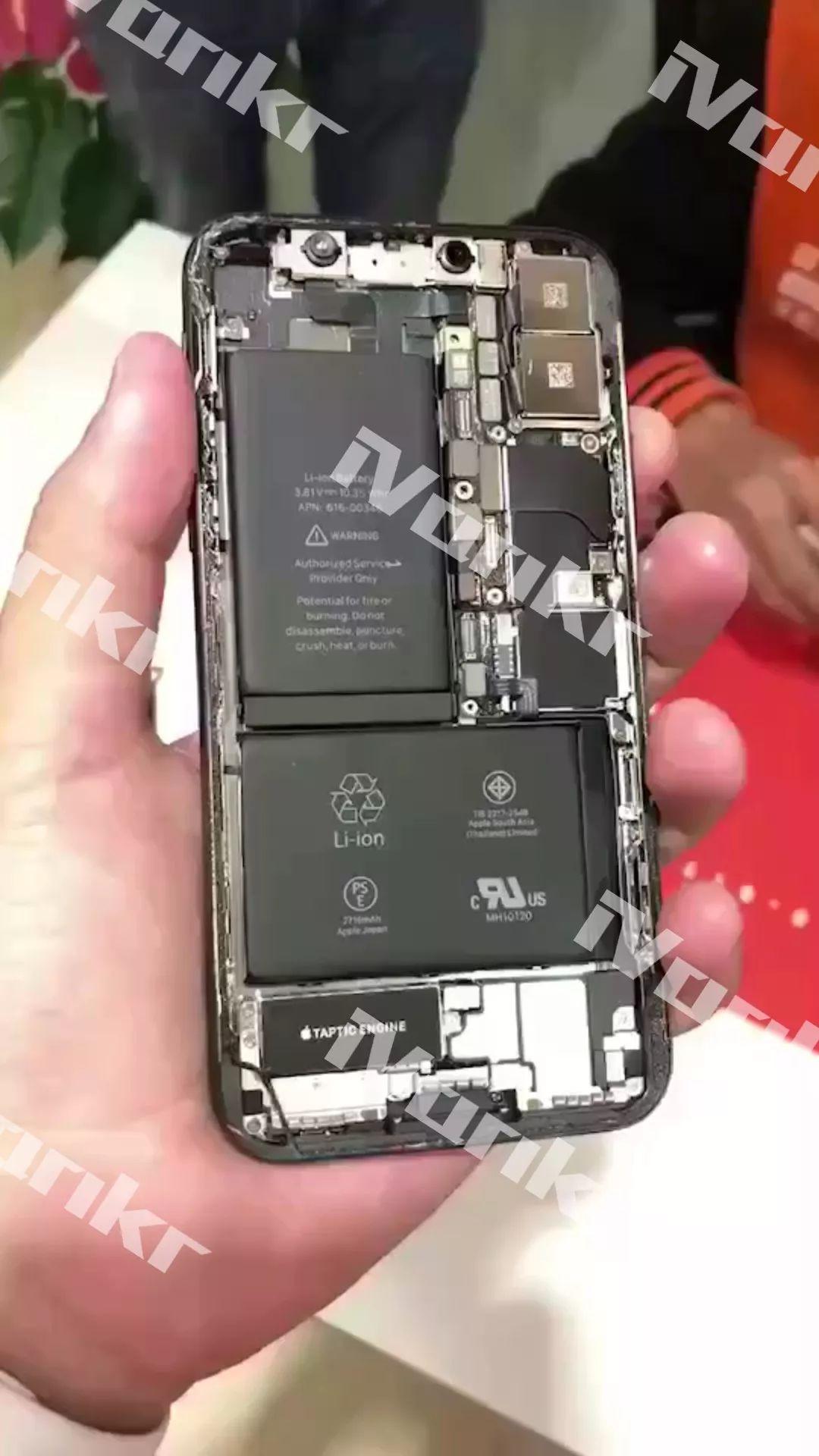 iphonex遭拆解内部竟有两块电池主板仅iphone7p一半大小