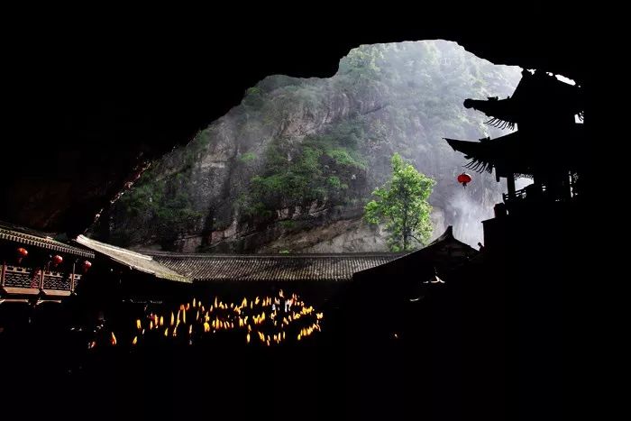 旅游 正文 优惠景区包括 石桅岩,崖下库,十二峰,石门台,陶公洞,太平岩