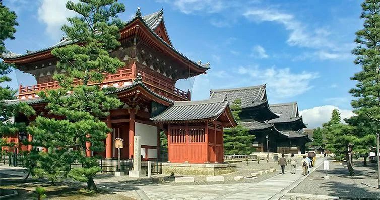 大德寺建造于公元1325年,位于今日本京都市北区,是当地最大的寺院