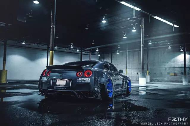 宽体战神gtrr35libertywalk