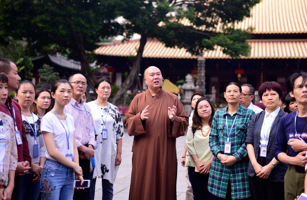 广东佛学院居士班于光孝寺参观学习