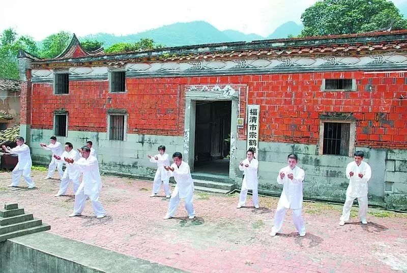 美食 正文  在福清,有 汉族武术南方一大流派,叫 宗鹤拳 想想同城君