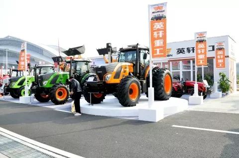 【展会】英轩重工携6款拖拉机亮相国际农机展 强势