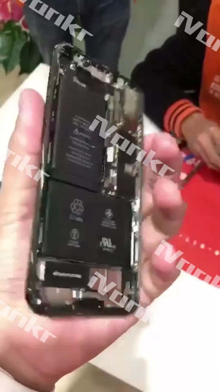 iphone x 拆解 主板仅iphone 7p一半大小