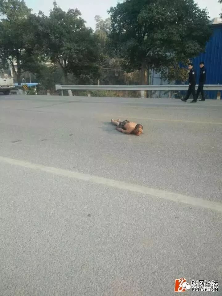 突发:邵东火厂坪s315省道路段发生车祸,造成一男子