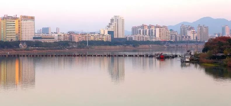 宜丰人口_霾 伏之下,来江西寻找清新之旅