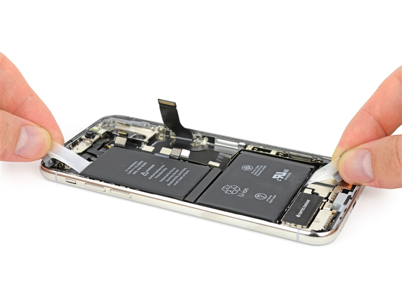 双电池:通过拆解发现iphone x内部的密集度个精密度确实不可同于