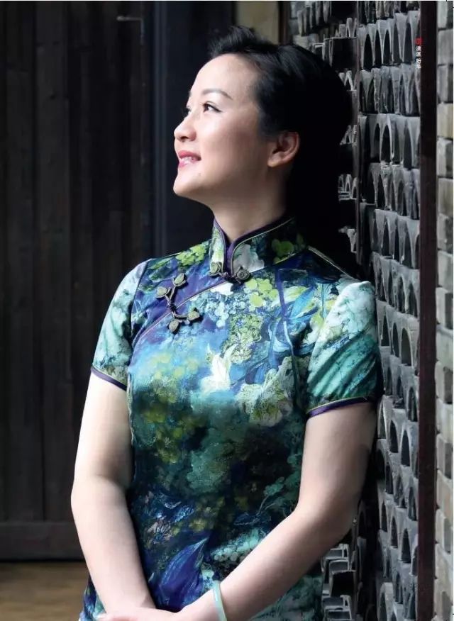 (越剧名家) 方亚芬,女,一级演员,浙江宁波人,1965年2月出生,中国戏剧