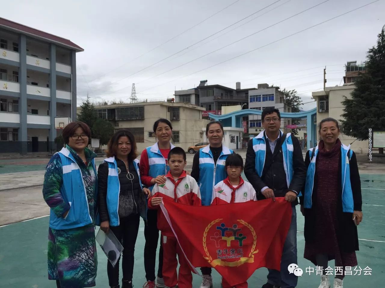 第二位学生,刘霜,冕宁泸沽中学初三 第三位,王玉春,冕宁泸铁小学三