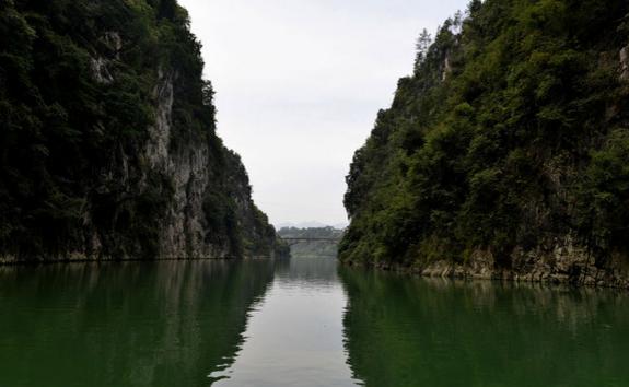 现在去重庆穿什么衣服比较合适?十二月份去重庆旅游准备什么衣服用品 -第3张图片-索考网