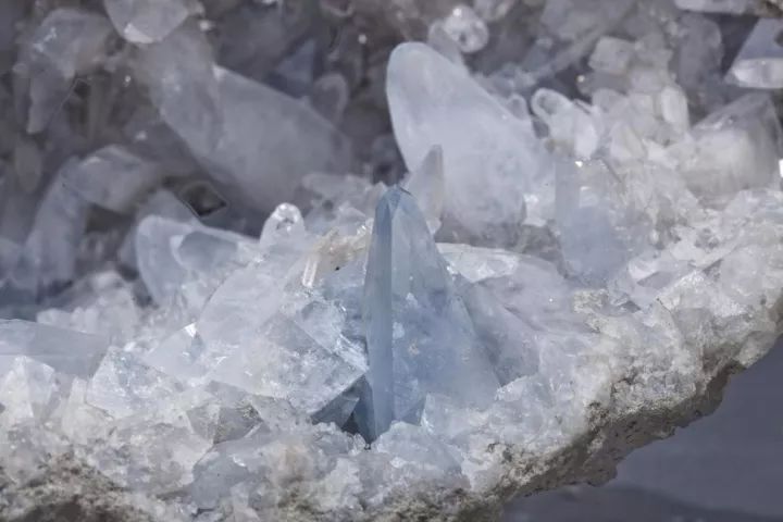 磷灰石(apatite)