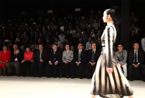 Bsport体育：服装百科 除了北京上海 你知道中国还有哪些时装周（Fashion Week）(图5)