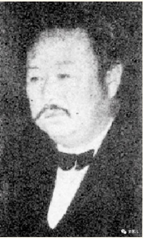 李杜(1880—1956,字植初,辽宁义县人,东三省讲武堂毕业.