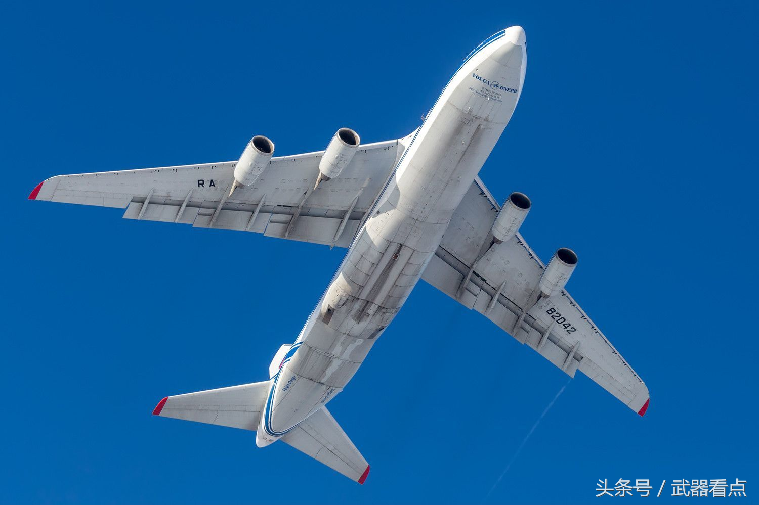 安-124 鲁斯兰 大型运输机--震撼视角拍摄 高清相片_搜狐军事_搜狐网
