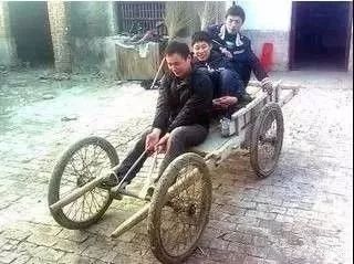 架子车,是平利农村一种常用的运输工具,具有悠久的历史.