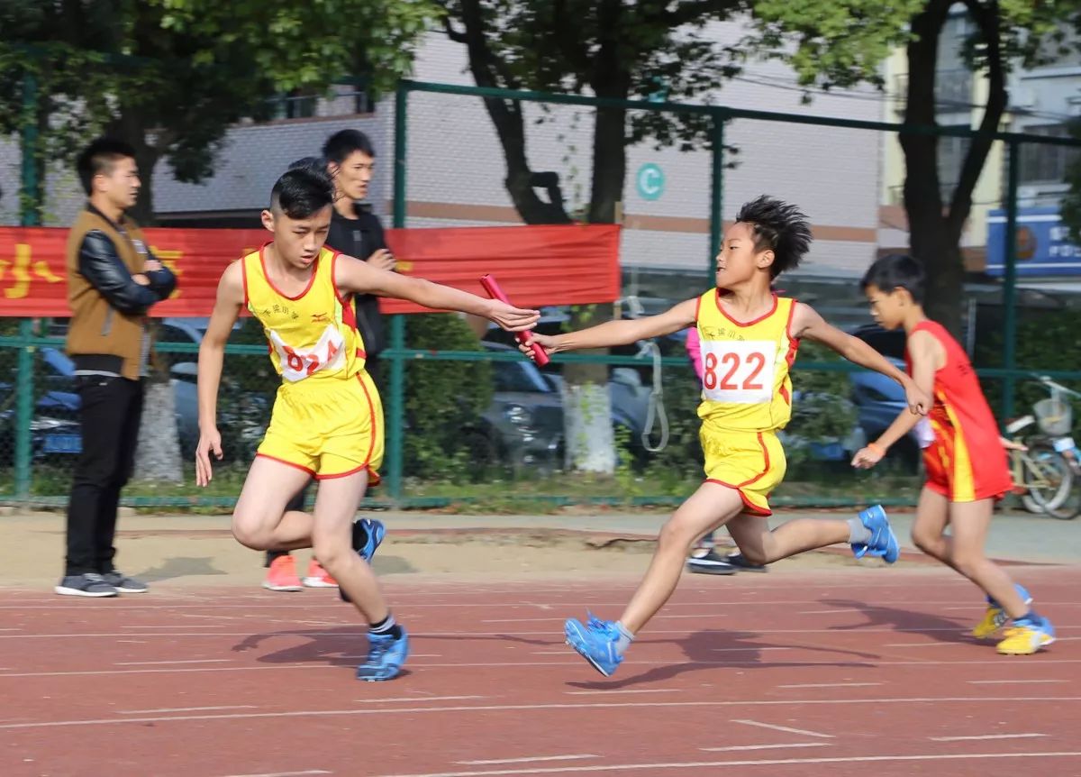 路桥区第十九届中小学生田径运动会赛场掠影径赛